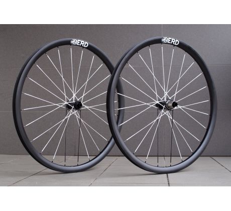 gravel karbonové výplety TailWind AR-25 30 mm/Erase/Berd 1.190 g